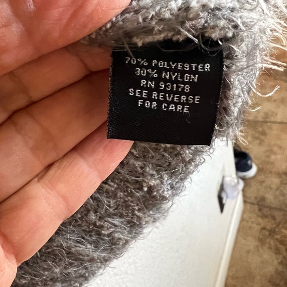 LIKE NEW Premise size medium grey/white colored cowl neck sweater. - Picture 4 of 5